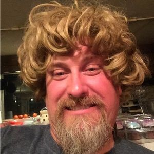 Meet your Posher, Todd